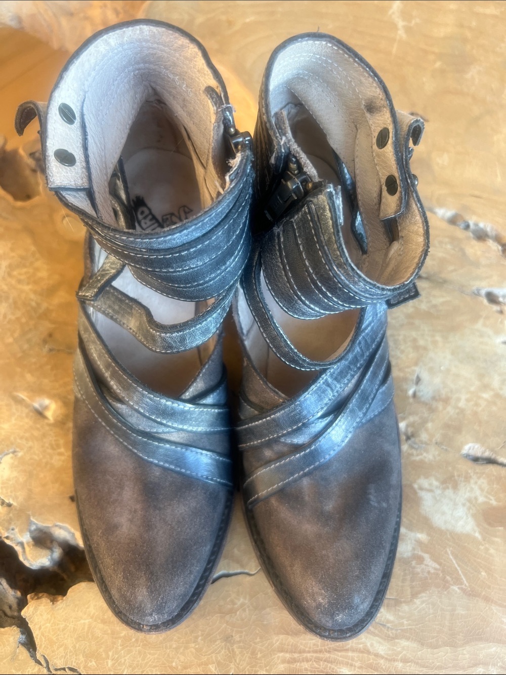 Freebird Grind Distressed Leather Ankle Boots in Brown Size 7 Zipper + Straps - Picture 5 of 16